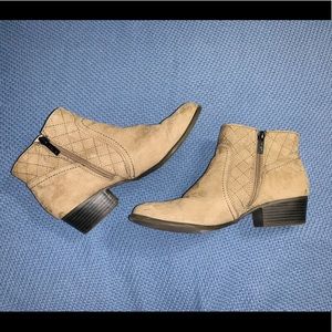 Ankle booties
